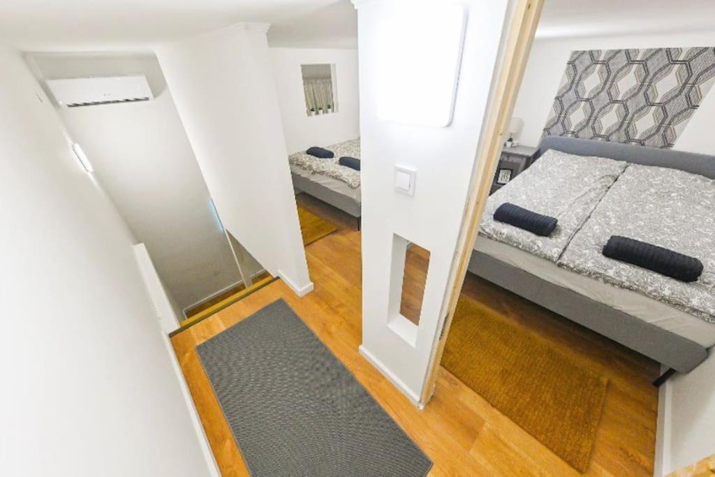 2 Bedroom Flat In Damjanich Str., Hirsch Budapest Exterior photo