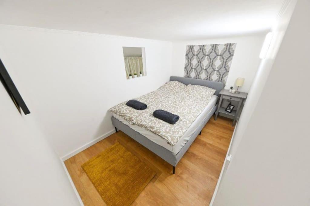 2 Bedroom Flat In Damjanich Str., Hirsch Budapest Exterior photo